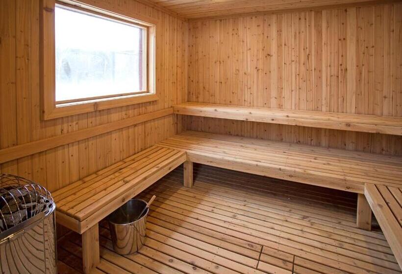 هتل Mountain Meadows Lodge