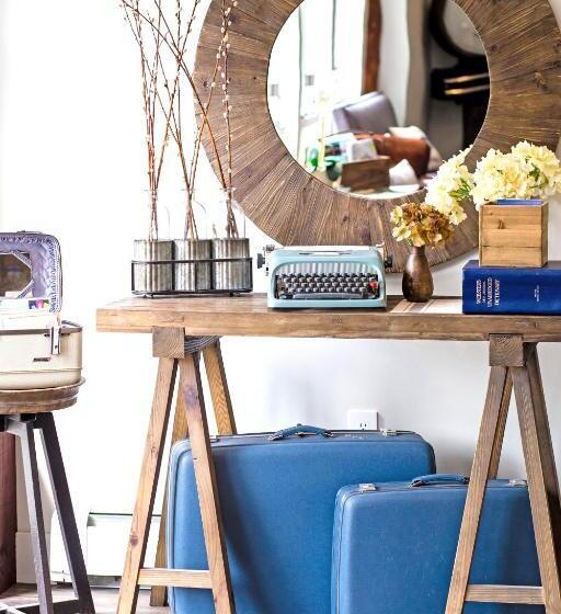 هتل Mountain Meadows Lodge