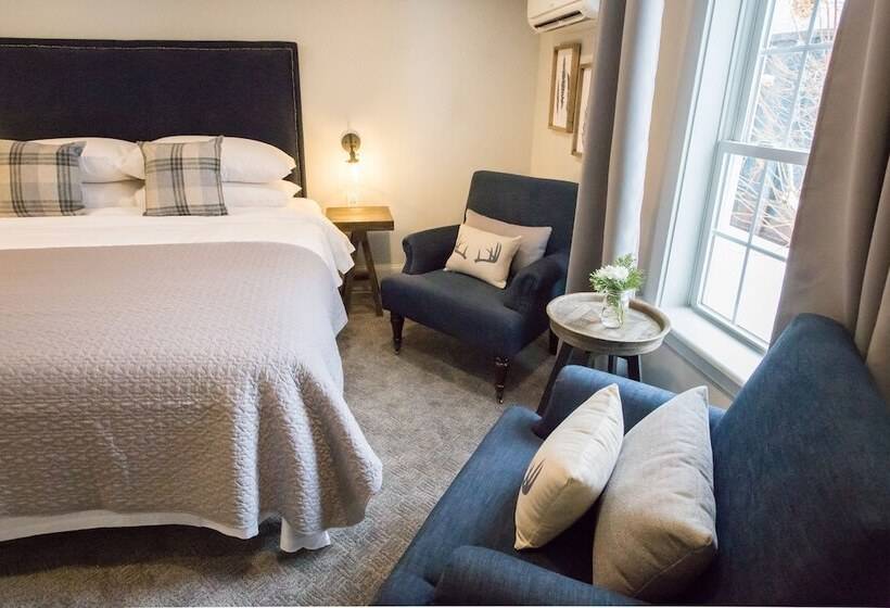 هتل Mountain Meadows Lodge