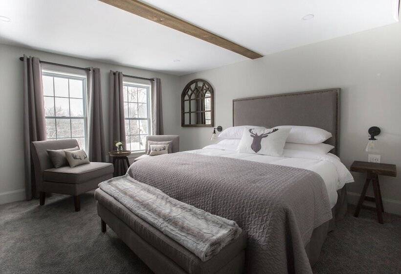 هتل Mountain Meadows Lodge