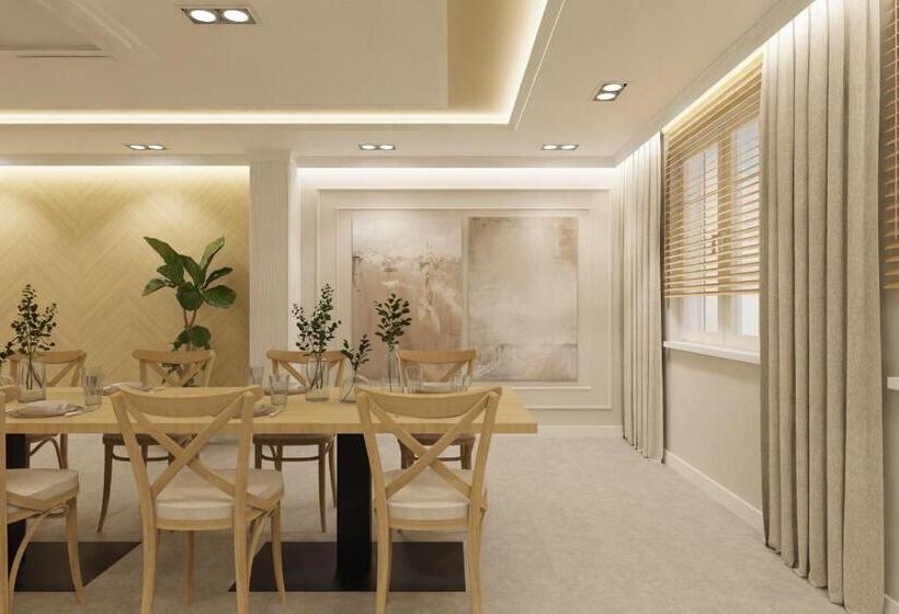 ホテル Mużakowski