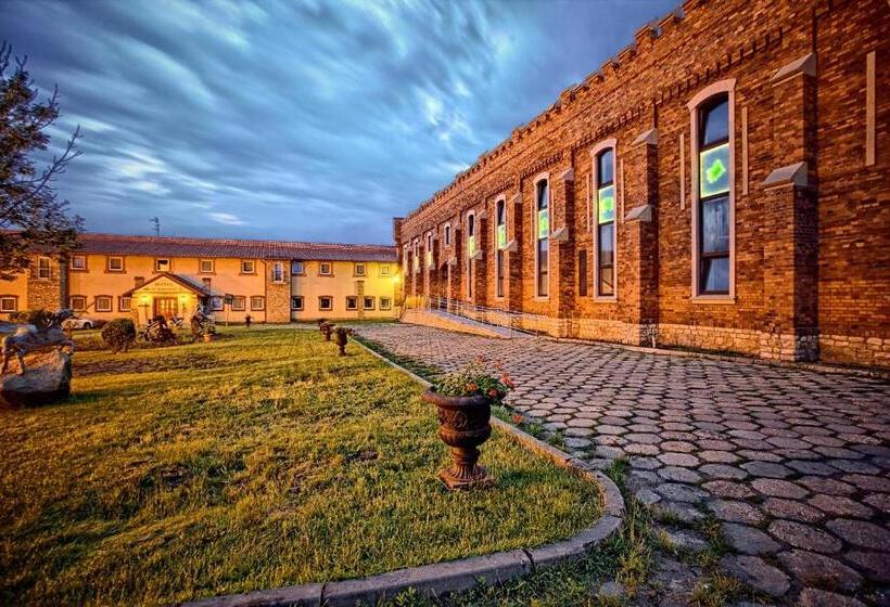 בית מלון כפרי Na Podzamczu