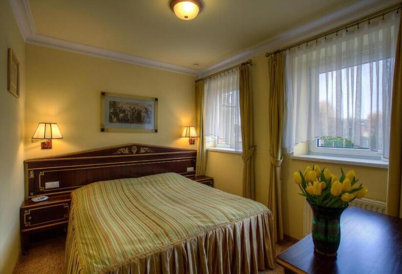 בית מלון כפרי Na Podzamczu