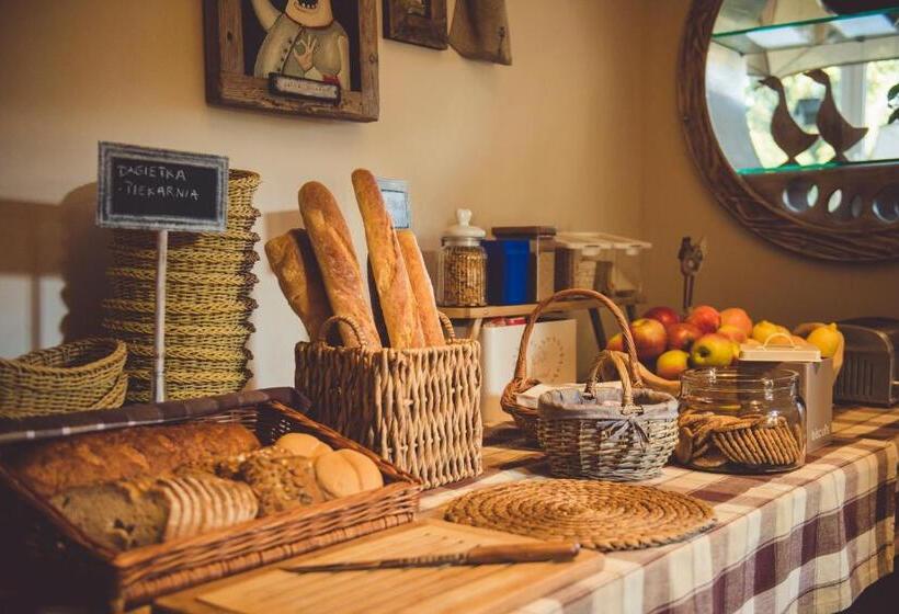 בית מלון כפרי Na Skarpie   Charzykowy