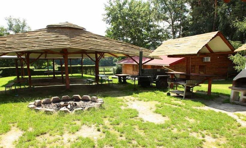 בית מלון כפרי Nad Mrogą