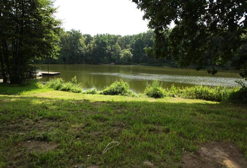 בית מלון כפרי Nad Mrogą