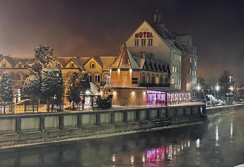 هتل Nad Pisą