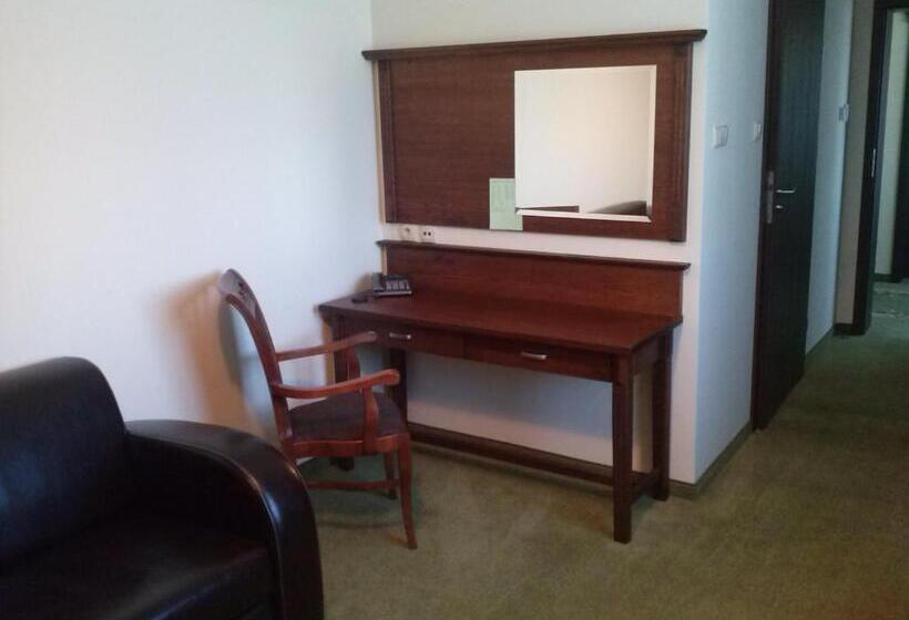 בית מלון כפרי Neo Międzyrzecz