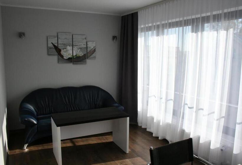 בית מלון כפרי Opera