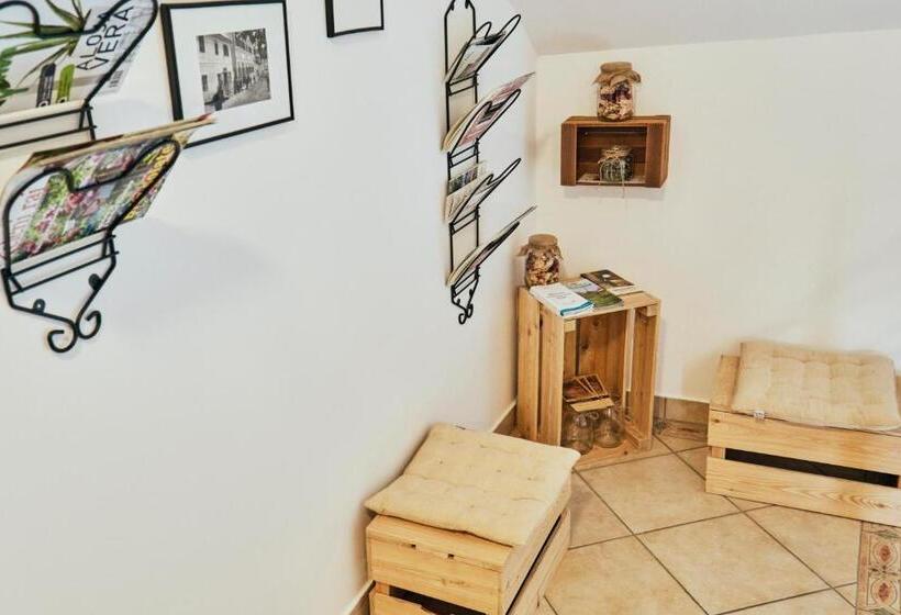 هتل Rooms & Restaurant Ostarija