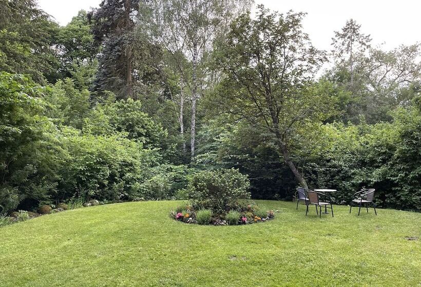 ホテル Pałac Myśliwski Orle Solutions