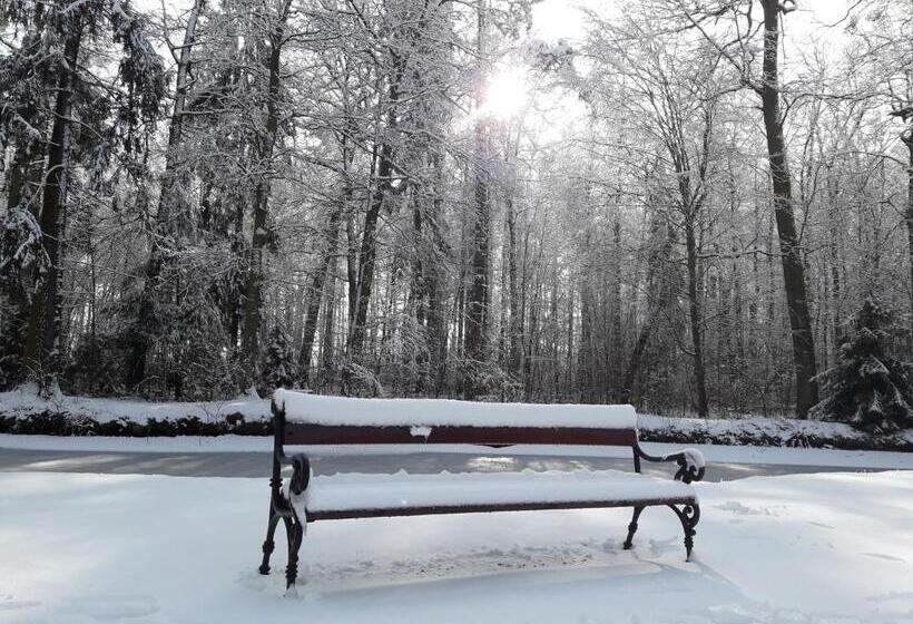 هتل Pałac Myśliwski W Antoninie