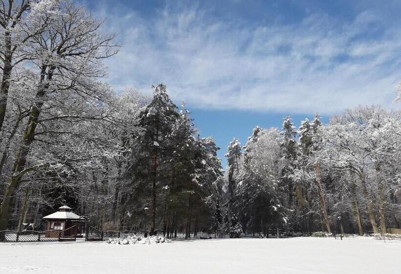 هتل Pałac Myśliwski W Antoninie