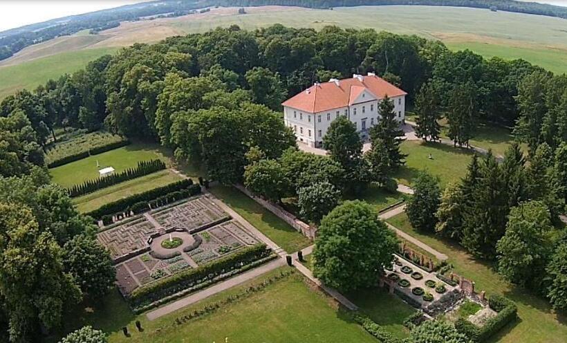 فندق Pałac Nakomiady