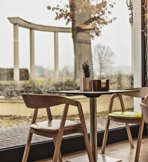 Отель Pałac Runowo