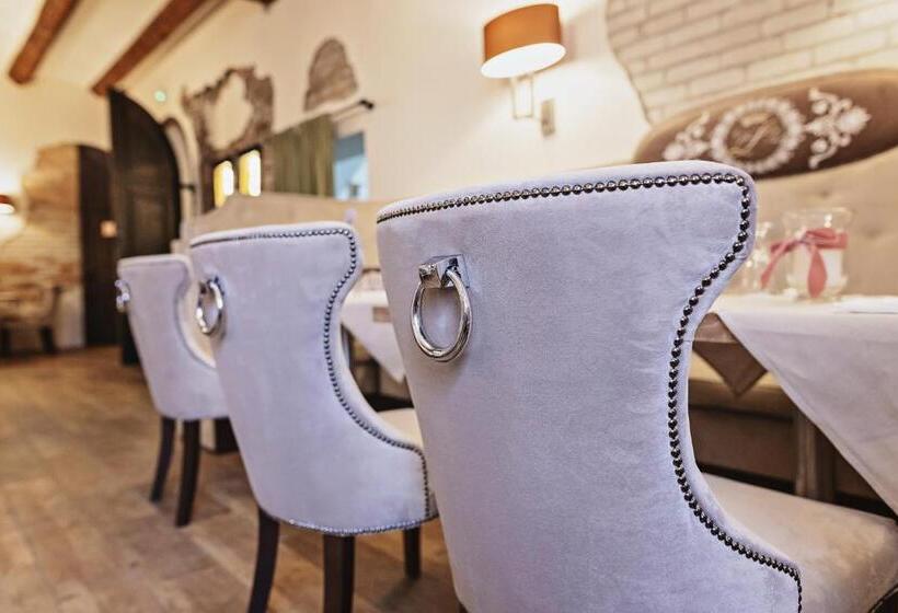 Отель Pałac Runowo