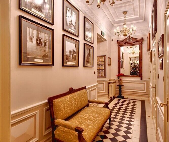 בית מלון כפרי Pałac Tłokinia