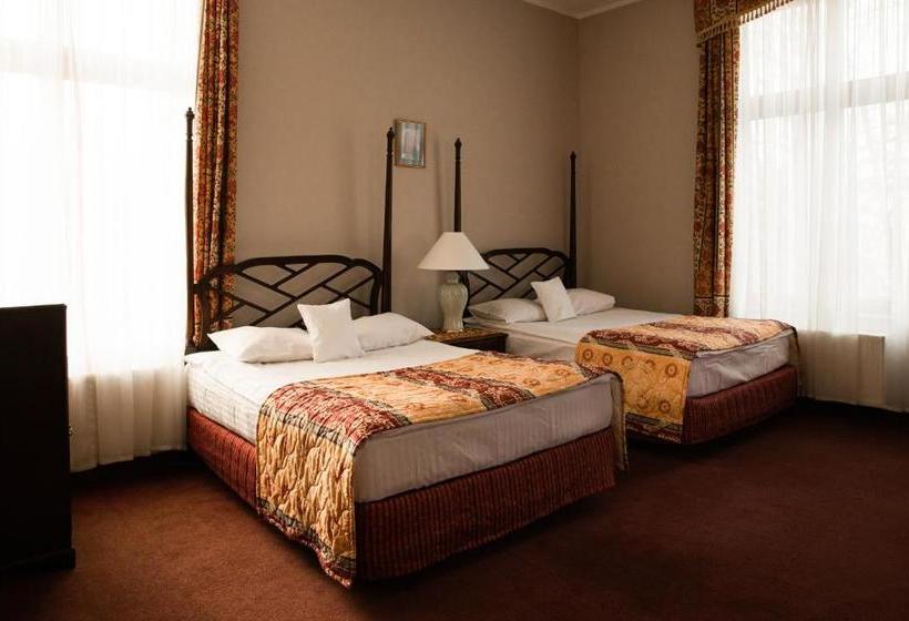 בית מלון כפרי Pałac Bielawa