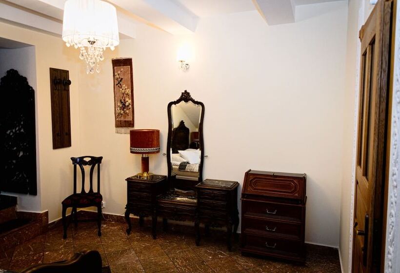 Pałac Tarnowskich Hotel & Restauracja & Spa