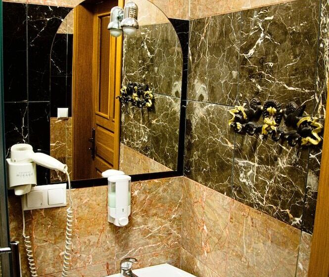 Pałac Tarnowskich Hotel & Restauracja & Spa