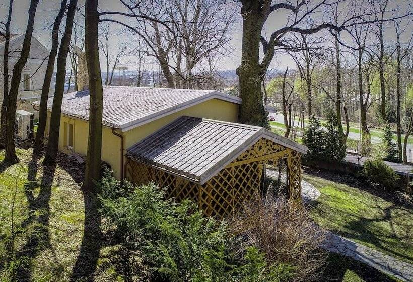 Pałac Tarnowskich Hotel & Restauracja & Spa