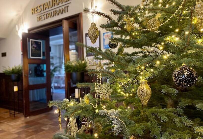 酒店 Pałac W Rymaniu