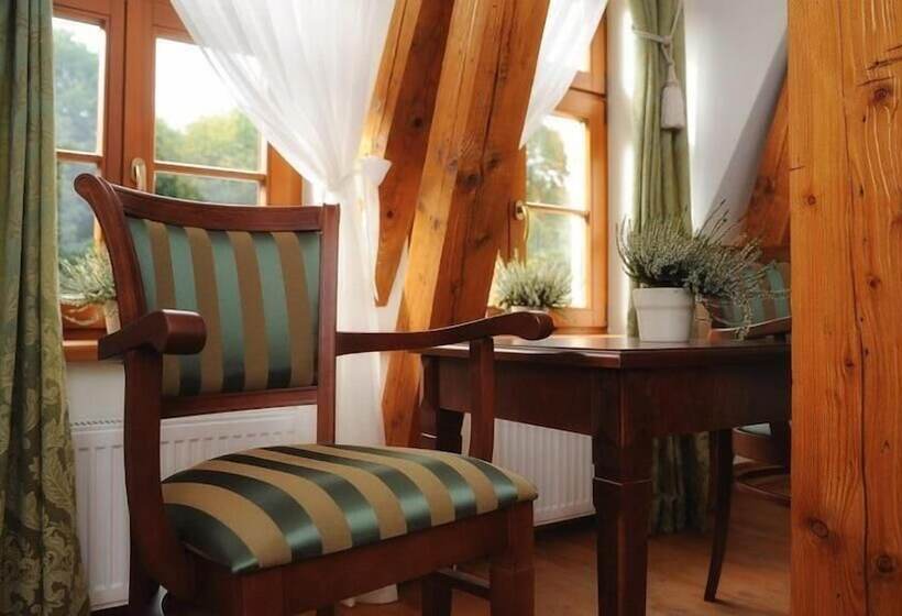 酒店 Pałac W Rymaniu