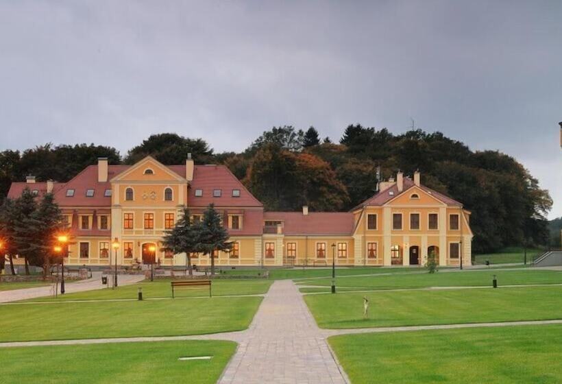 酒店 Pałac W Rymaniu