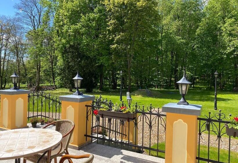 酒店 Pałac W Rymaniu