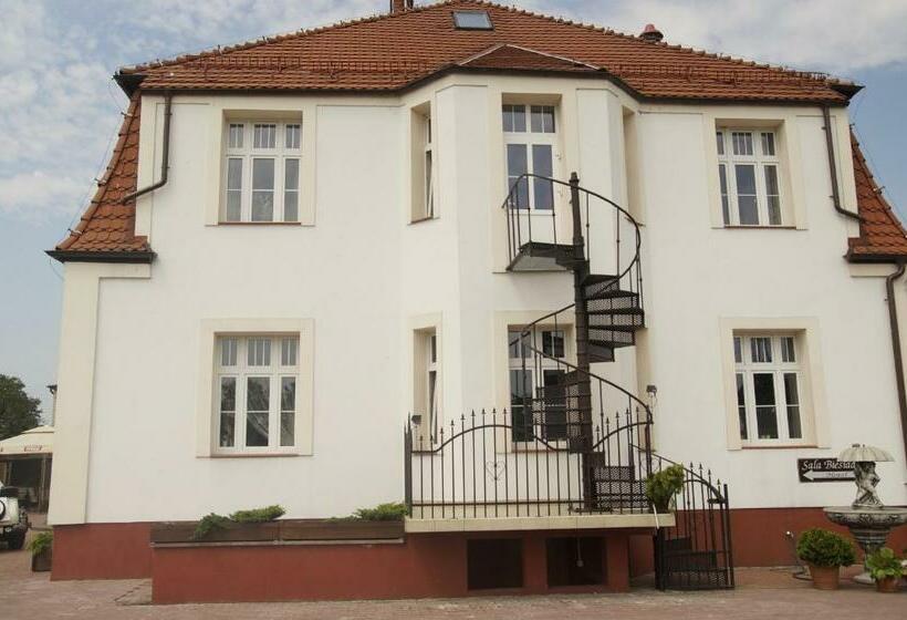 فندق Pałacyk W Pakości