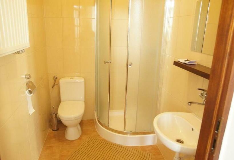 فندق Pałacyk W Pakości