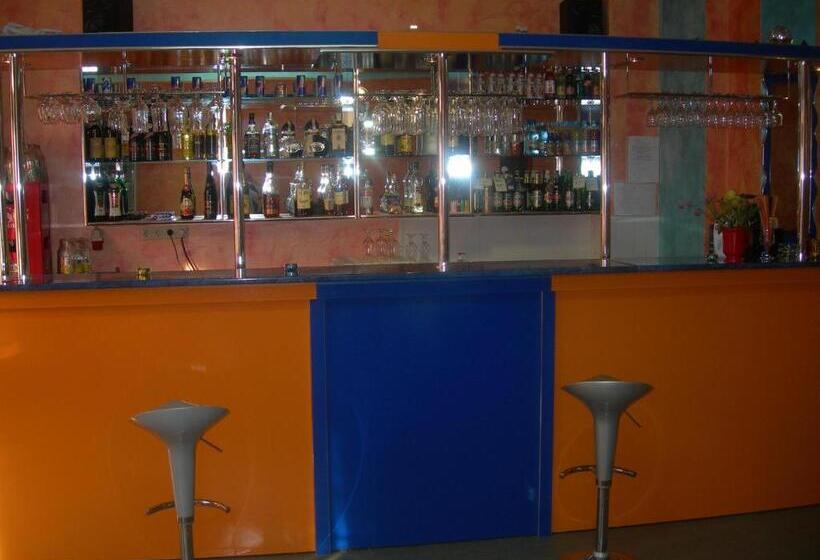 Отель Pensiunea Claudiu