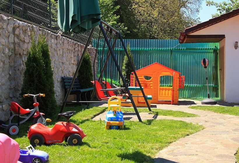 酒店 Pensiunea Cristina & Spa