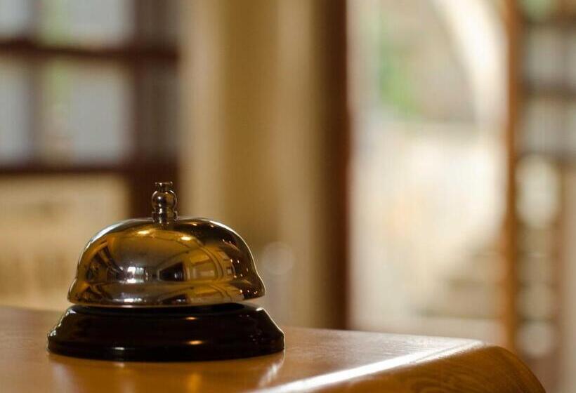 酒店 Pensjonat Reymontówka