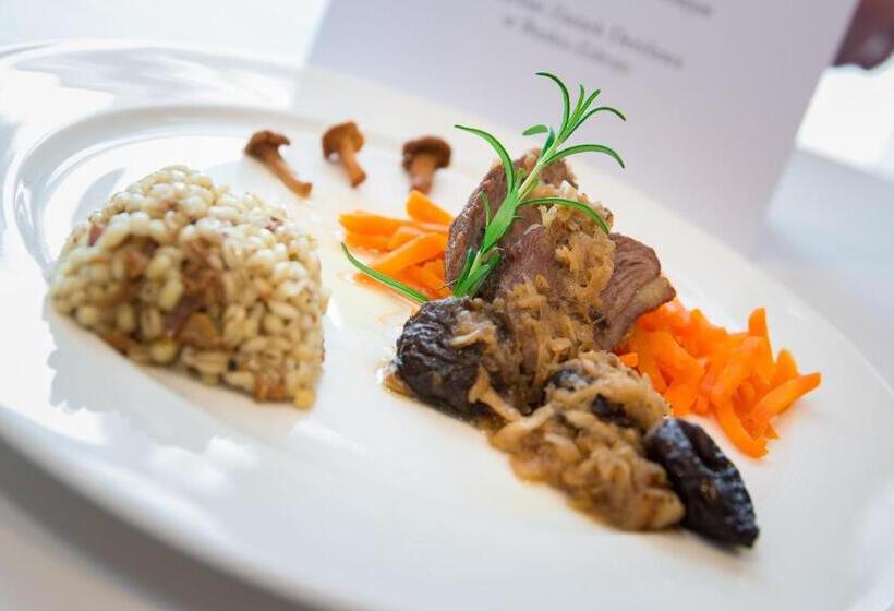 酒店 Pensjonat Zamek Dersława