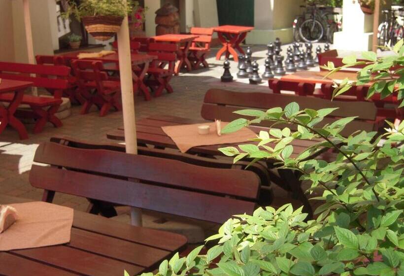 酒店 Pensjonat Zamek Dersława