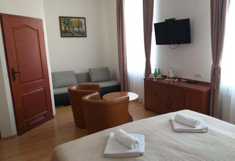 酒店 Pensjonat Zamek Dersława