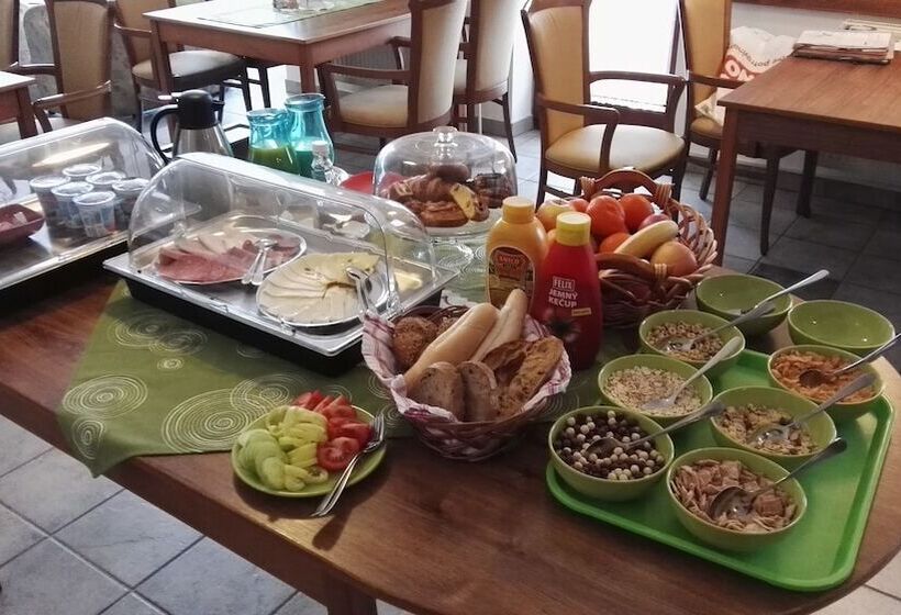 Отель Penzion Pleso