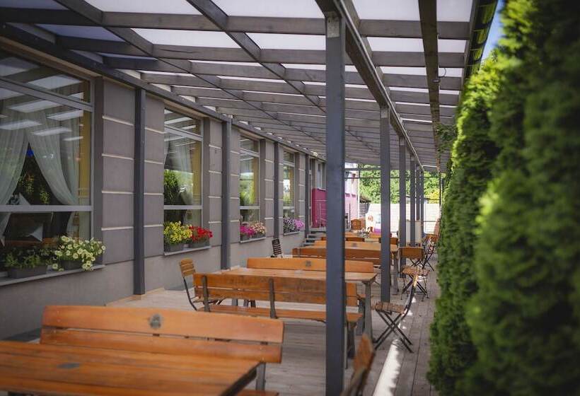 בית מלון כפרי Pikul