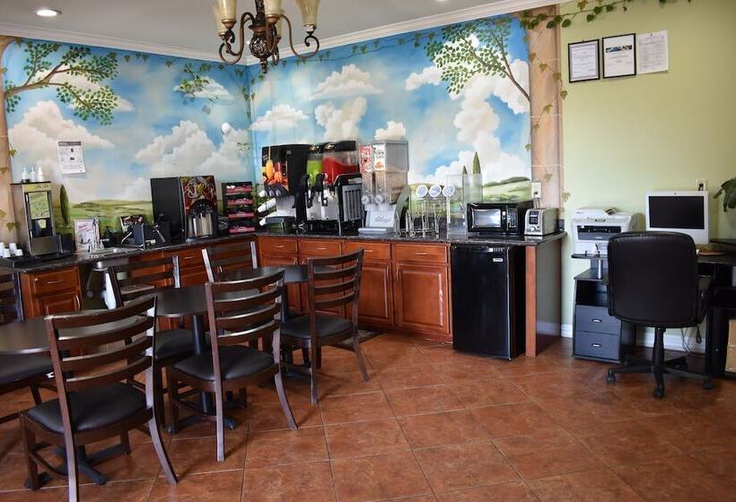 Отель Platinum Inn Katy