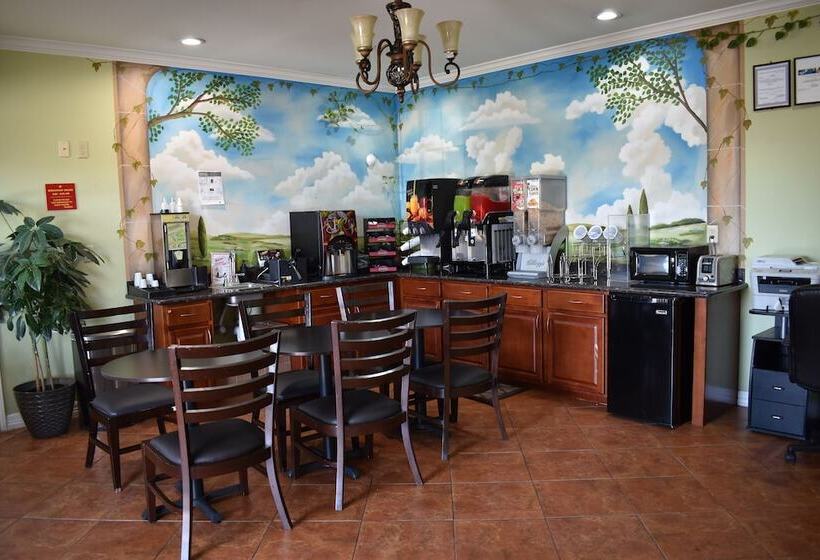 Отель Platinum Inn Katy