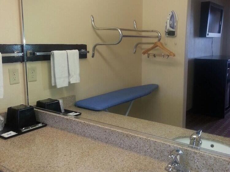 Отель Platinum Inn Katy