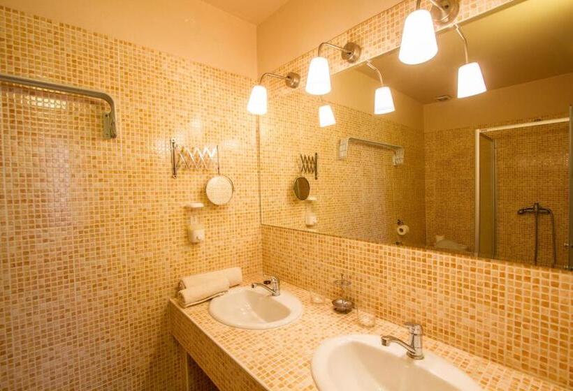 Отель Plauter Kúria