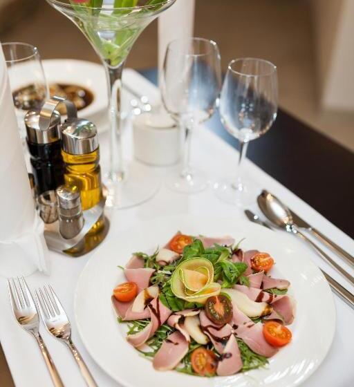 ホテル Pod Ratuszem