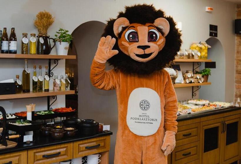 酒店 Podklasztorze