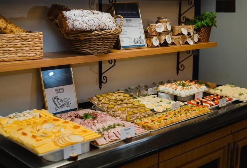 酒店 Podklasztorze