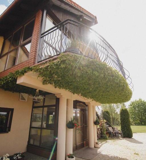 Отель Podkowa Modliszów