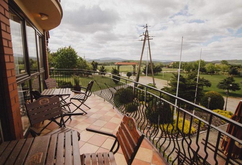 Отель Podkowa Modliszów