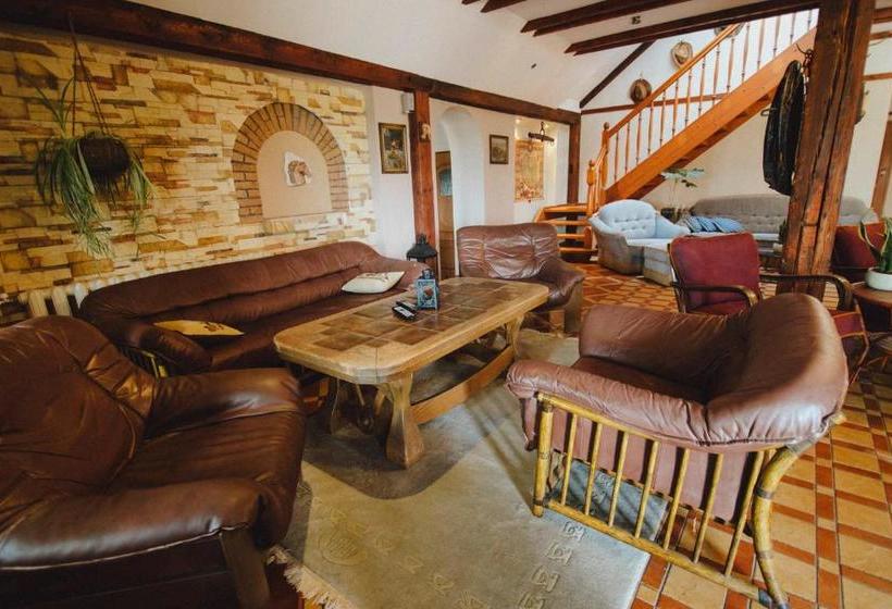 Отель Podkowa Modliszów