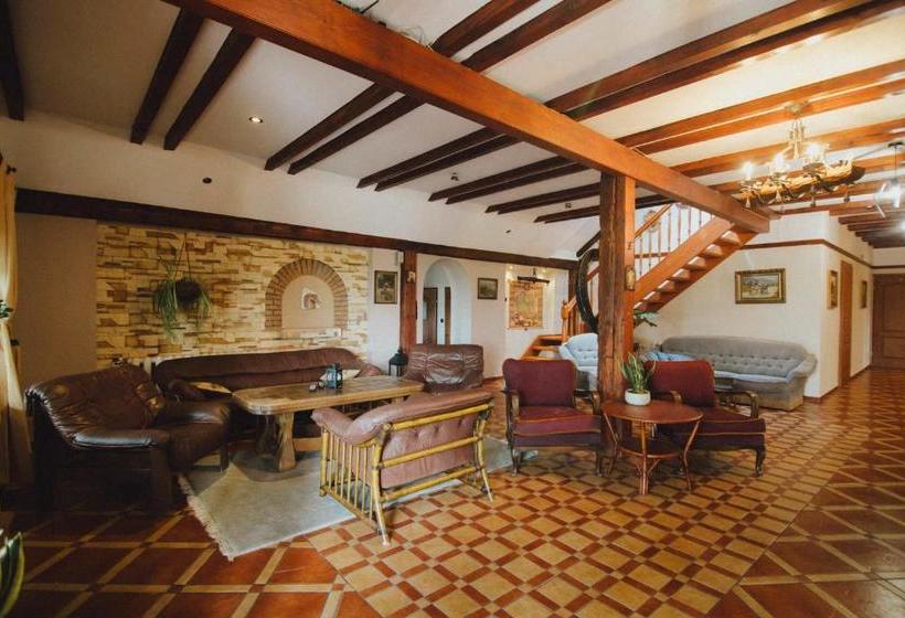 Отель Podkowa Modliszów